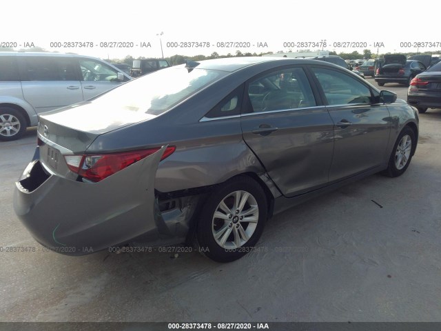 Photo 3 VIN: 5NPEB4AC4DH504883 - HYUNDAI SONATA 