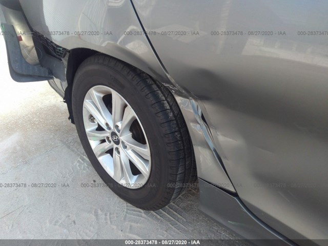 Photo 5 VIN: 5NPEB4AC4DH504883 - HYUNDAI SONATA 