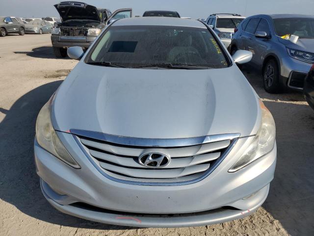 Photo 4 VIN: 5NPEB4AC4DH530092 - HYUNDAI SONATA GLS 