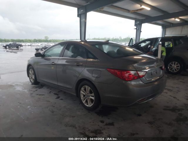 Photo 2 VIN: 5NPEB4AC4DH535860 - HYUNDAI SONATA 