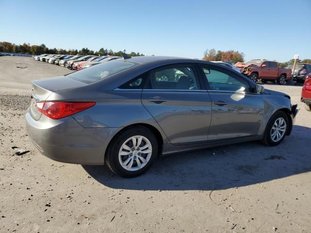 Photo 2 VIN: 5NPEB4AC4DH537978 - HYUNDAI SONATA GLS 