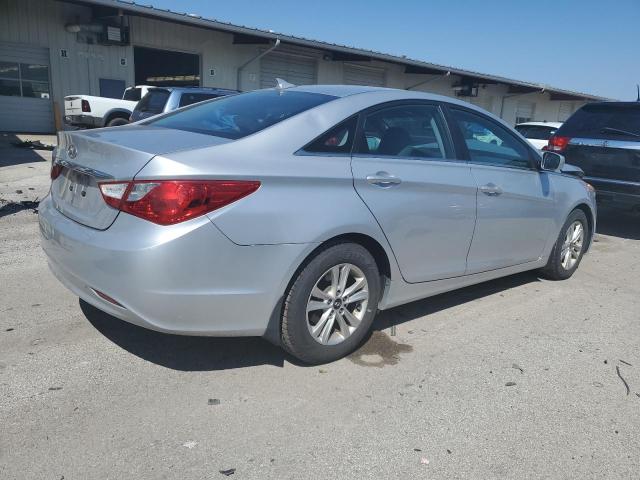 Photo 2 VIN: 5NPEB4AC4DH543800 - HYUNDAI SONATA 