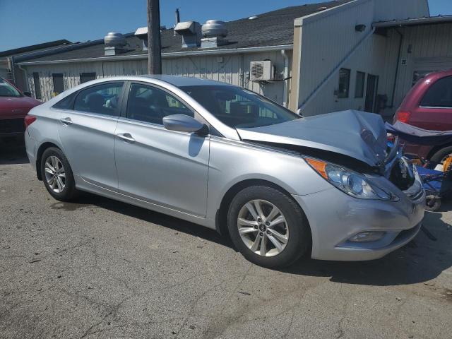 Photo 3 VIN: 5NPEB4AC4DH543800 - HYUNDAI SONATA 