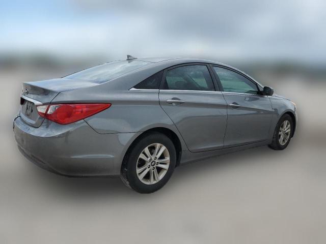 Photo 2 VIN: 5NPEB4AC4DH569491 - HYUNDAI SONATA 