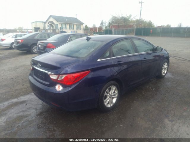 Photo 3 VIN: 5NPEB4AC4DH589840 - HYUNDAI SONATA 