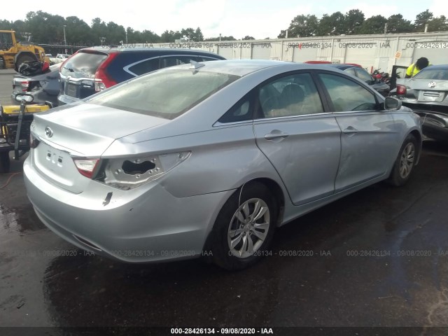 Photo 3 VIN: 5NPEB4AC4DH595279 - HYUNDAI SONATA 