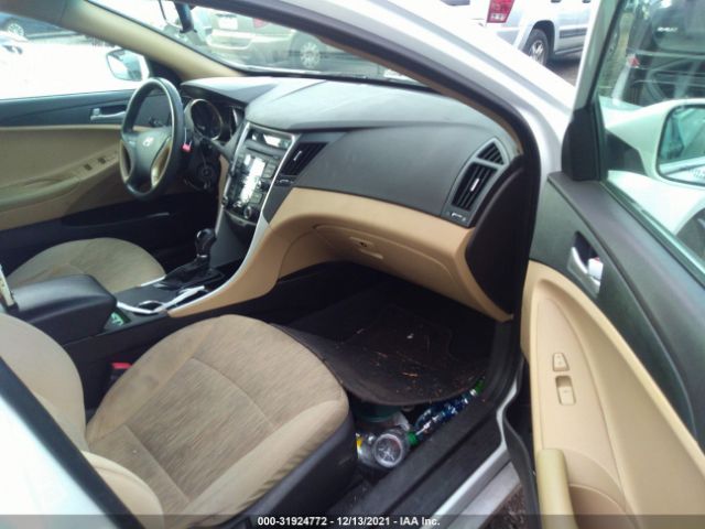 Photo 4 VIN: 5NPEB4AC4DH608404 - HYUNDAI SONATA 