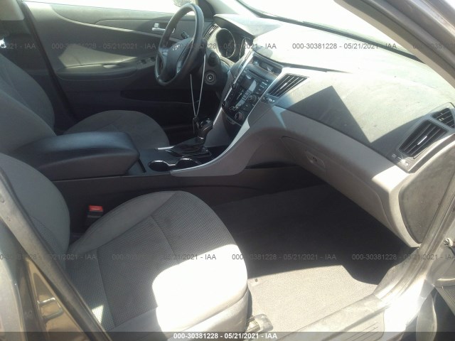 Photo 4 VIN: 5NPEB4AC4DH609908 - HYUNDAI SONATA 