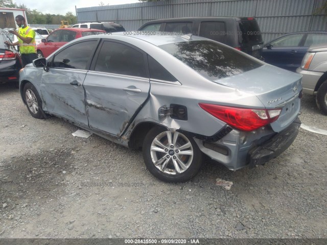 Photo 2 VIN: 5NPEB4AC4DH645095 - HYUNDAI SONATA 