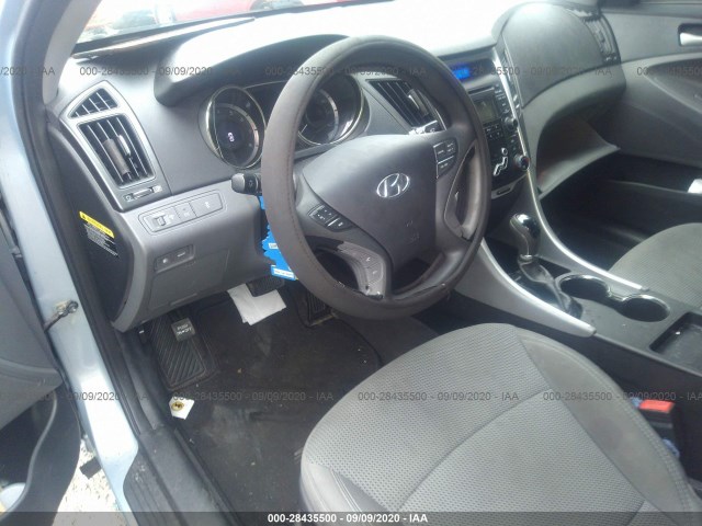 Photo 4 VIN: 5NPEB4AC4DH645095 - HYUNDAI SONATA 