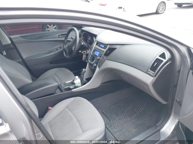 Photo 4 VIN: 5NPEB4AC4DH645243 - HYUNDAI SONATA 