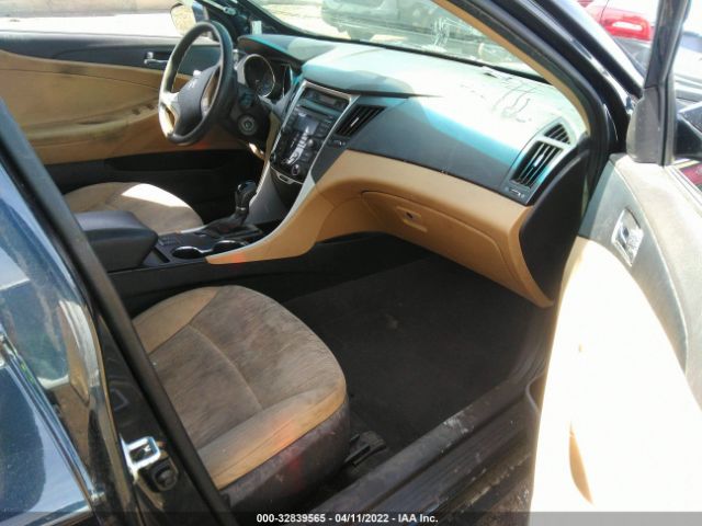 Photo 4 VIN: 5NPEB4AC4DH648837 - HYUNDAI SONATA 