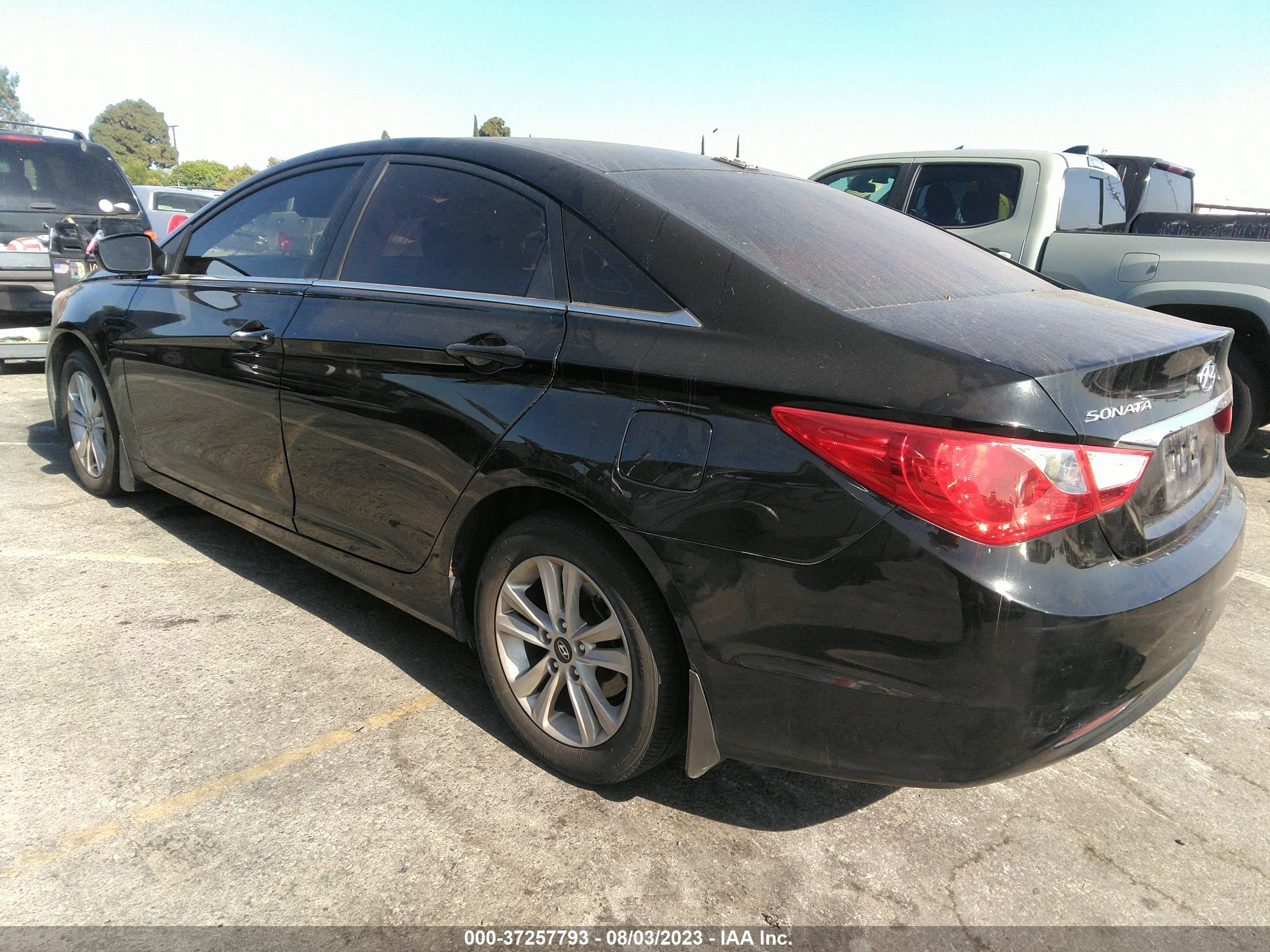 Photo 2 VIN: 5NPEB4AC4DH655612 - HYUNDAI SONATA 