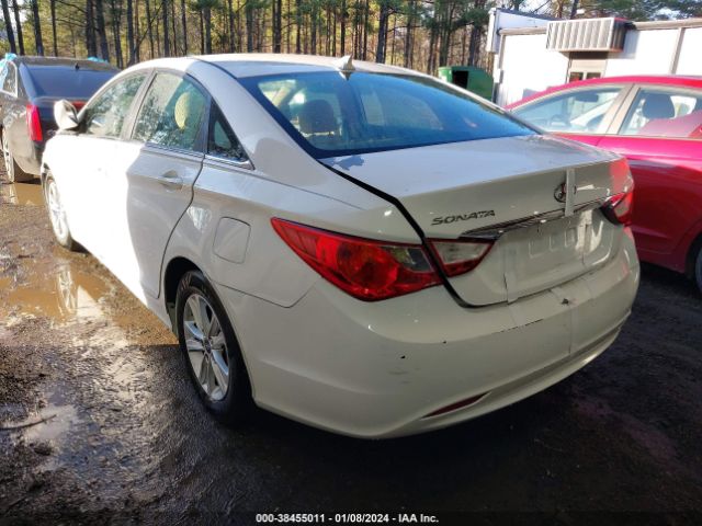 Photo 2 VIN: 5NPEB4AC4DH668831 - HYUNDAI SONATA 