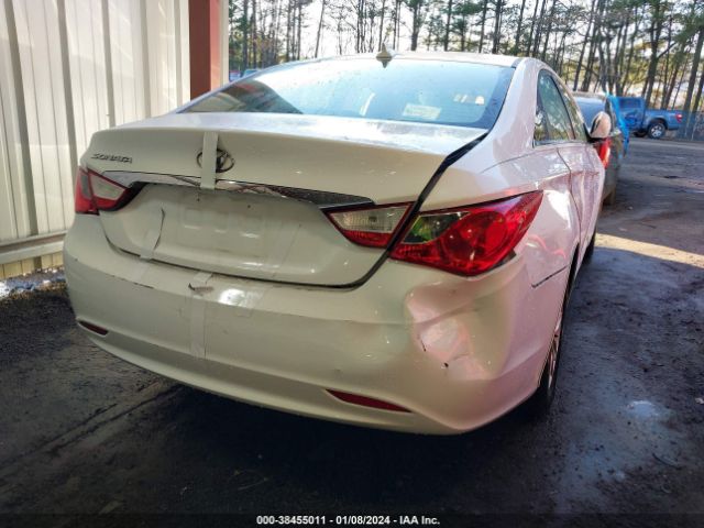 Photo 5 VIN: 5NPEB4AC4DH668831 - HYUNDAI SONATA 