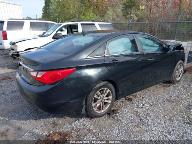 Photo 3 VIN: 5NPEB4AC4DH673818 - HYUNDAI SONATA 