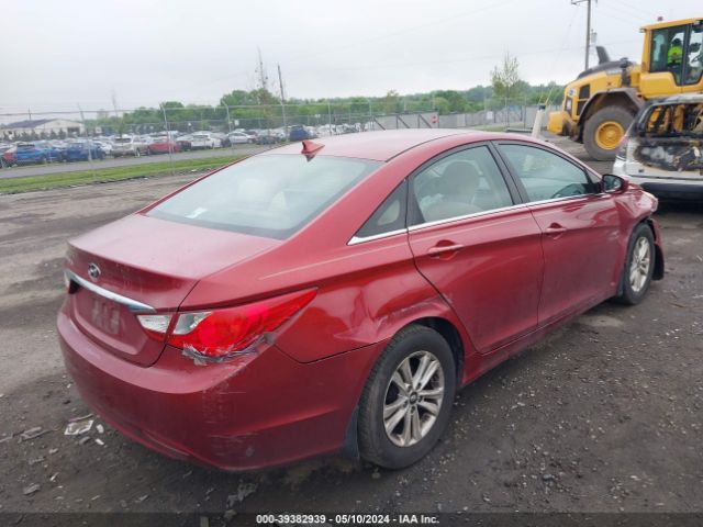 Photo 3 VIN: 5NPEB4AC4DH683667 - HYUNDAI SONATA 