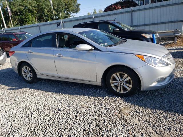 Photo 3 VIN: 5NPEB4AC4DH716067 - HYUNDAI SONATA GLS 