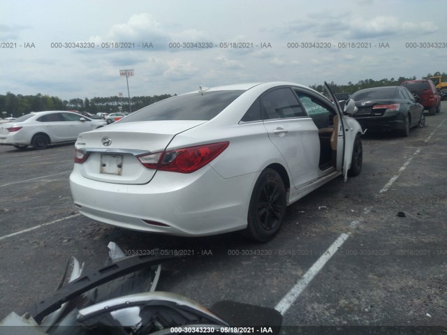 Photo 3 VIN: 5NPEB4AC4DH721432 - HYUNDAI SONATA 