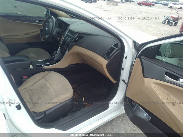 Photo 4 VIN: 5NPEB4AC4DH723701 - HYUNDAI SONATA 