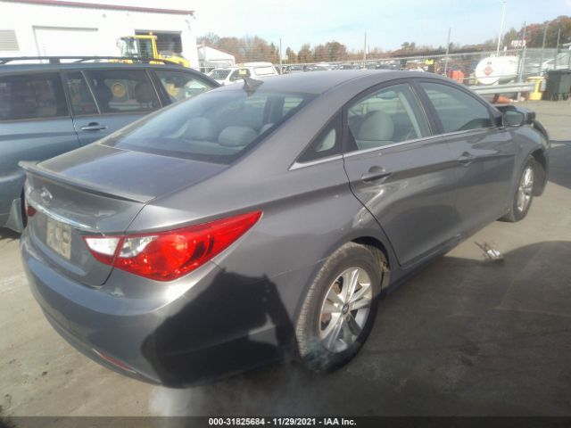 Photo 3 VIN: 5NPEB4AC4DH753068 - HYUNDAI SONATA 