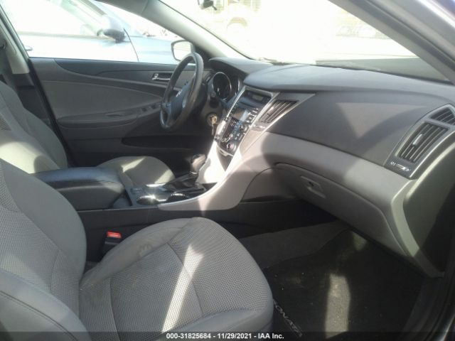 Photo 4 VIN: 5NPEB4AC4DH753068 - HYUNDAI SONATA 