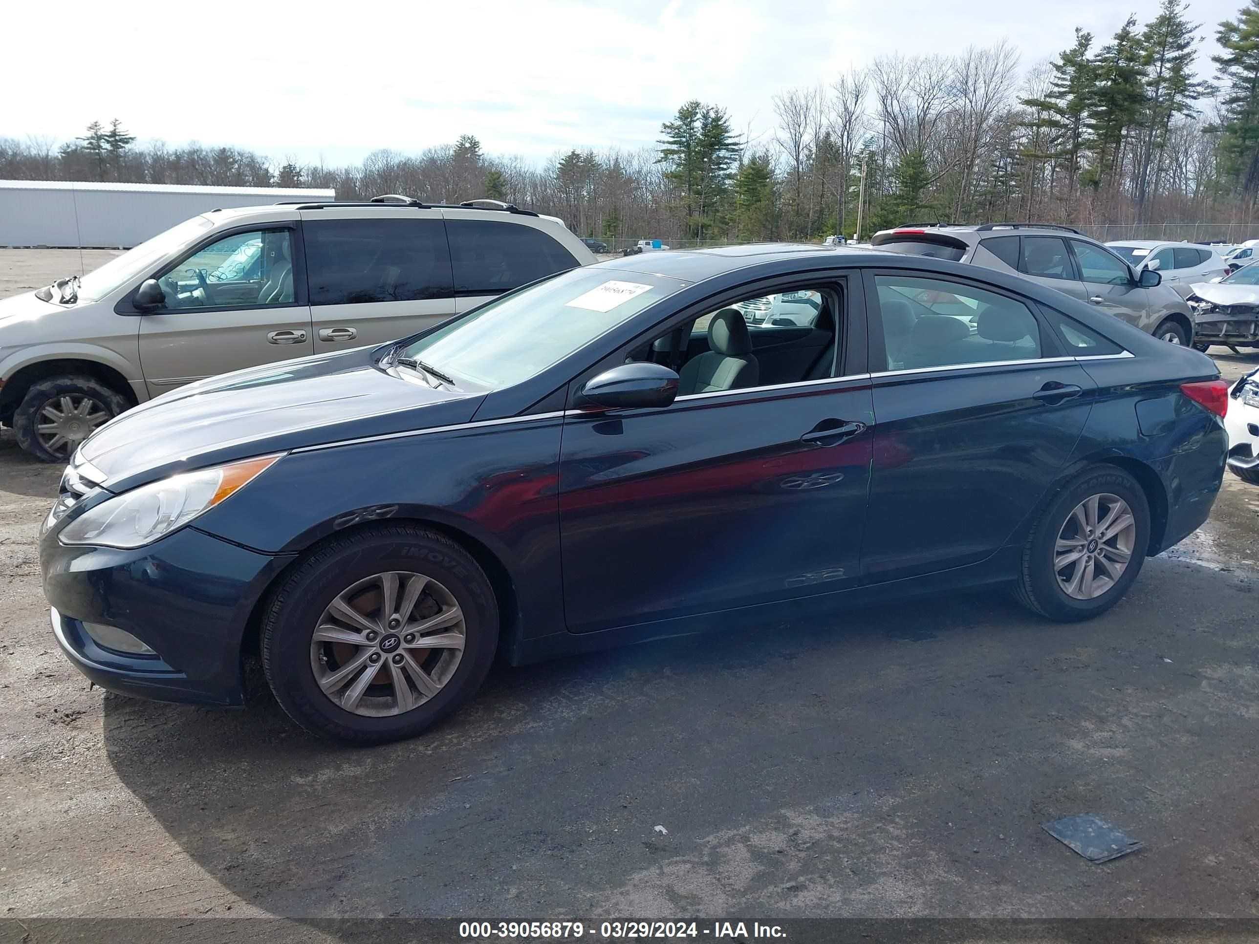 Photo 12 VIN: 5NPEB4AC4DH760019 - HYUNDAI SONATA 