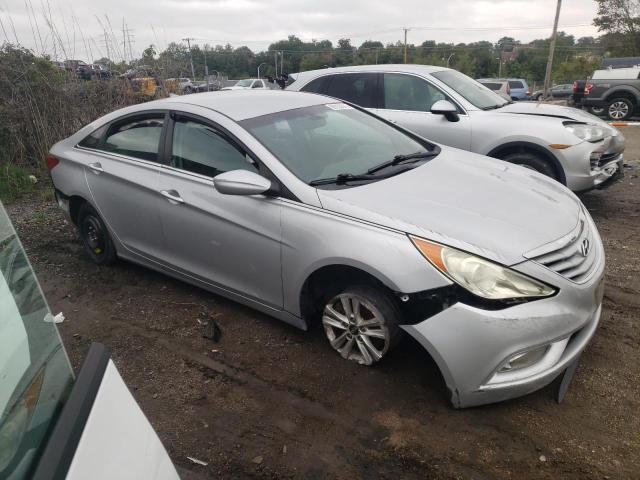 Photo 3 VIN: 5NPEB4AC4DH763521 - HYUNDAI SONATA GLS 