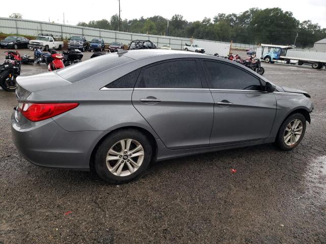 Photo 2 VIN: 5NPEB4AC4DH778956 - HYUNDAI SONATA GLS 