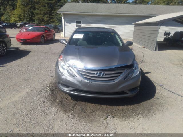 Photo 5 VIN: 5NPEB4AC4DH788791 - HYUNDAI SONATA 