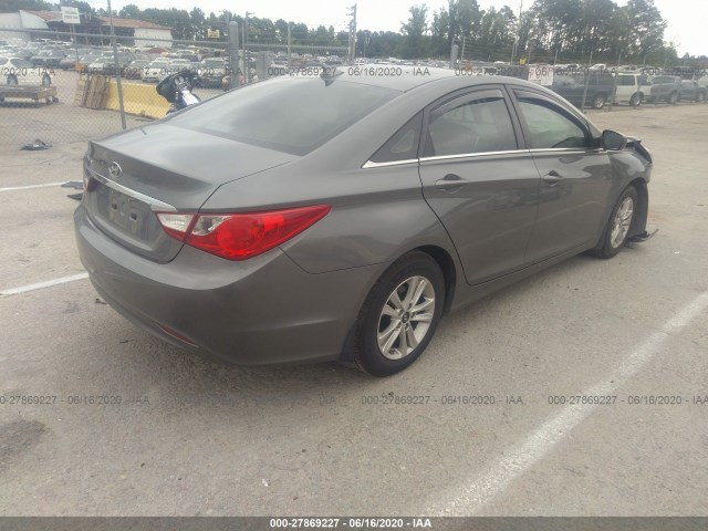 Photo 3 VIN: 5NPEB4AC4DH793599 - HYUNDAI SONATA 