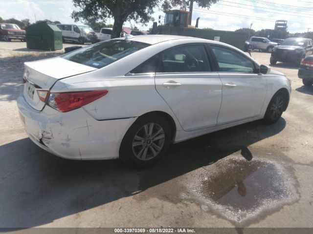 Photo 3 VIN: 5NPEB4AC4DH804536 - HYUNDAI SONATA 