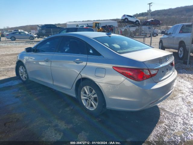 Photo 2 VIN: 5NPEB4AC4DH804651 - HYUNDAI SONATA 