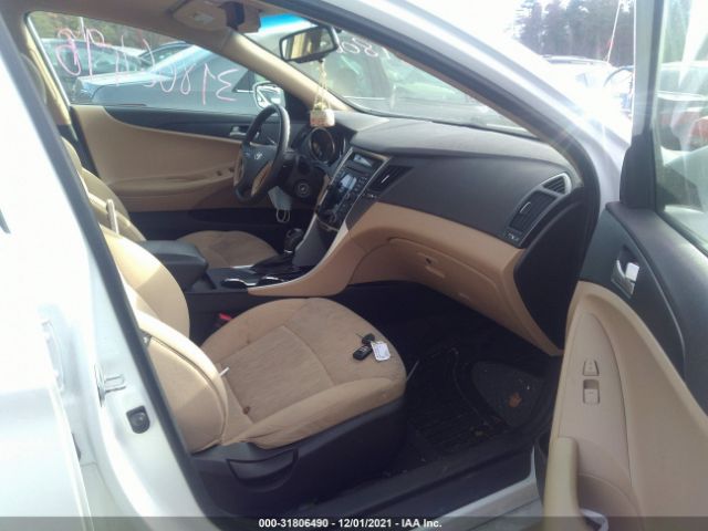 Photo 4 VIN: 5NPEB4AC4DH804813 - HYUNDAI SONATA 