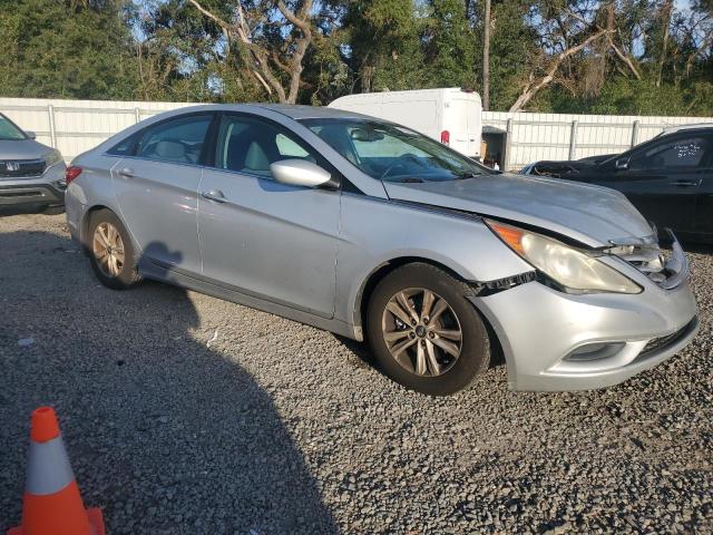 Photo 3 VIN: 5NPEB4AC4DH810353 - HYUNDAI SONATA GLS 