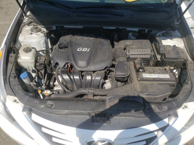 Photo 6 VIN: 5NPEB4AC4EH817384 - HYUNDAI SONATA GLS 