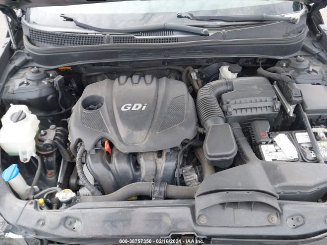 Photo 9 VIN: 5NPEB4AC4EH857500 - HYUNDAI SONATA 