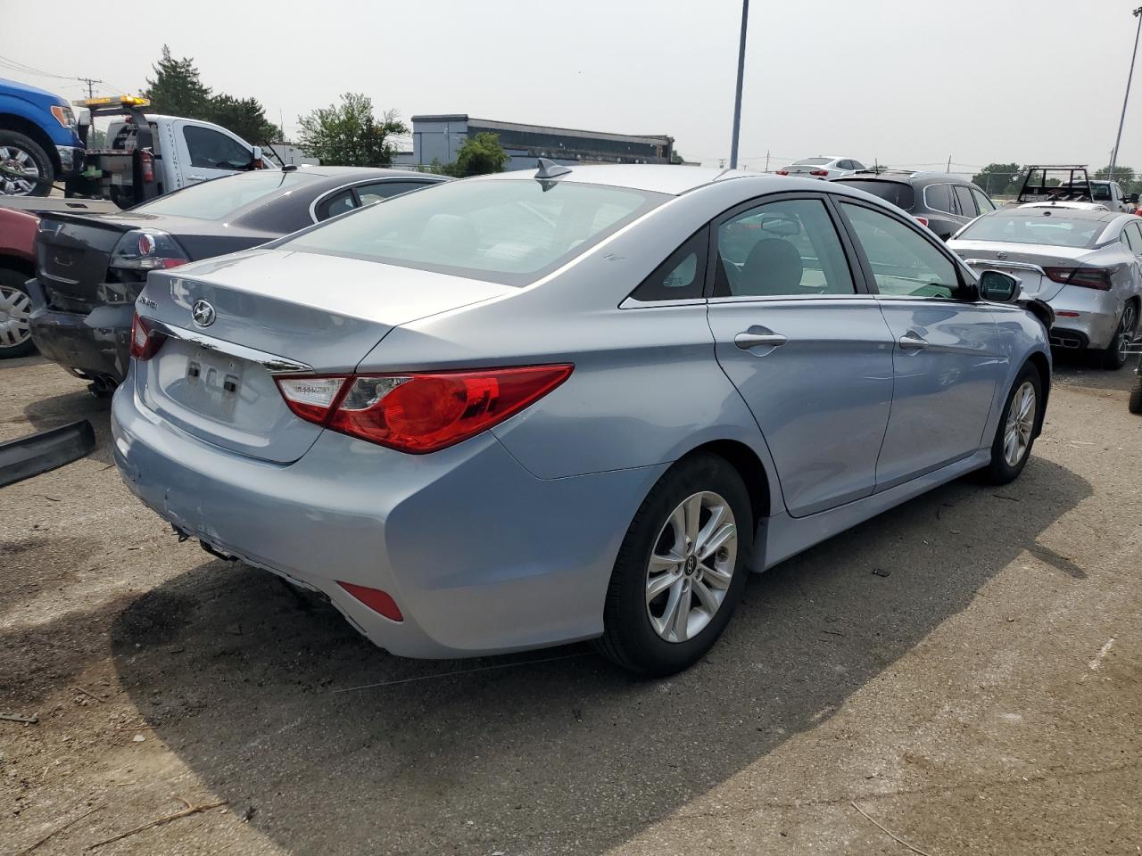 Photo 2 VIN: 5NPEB4AC4EH873714 - HYUNDAI SONATA 