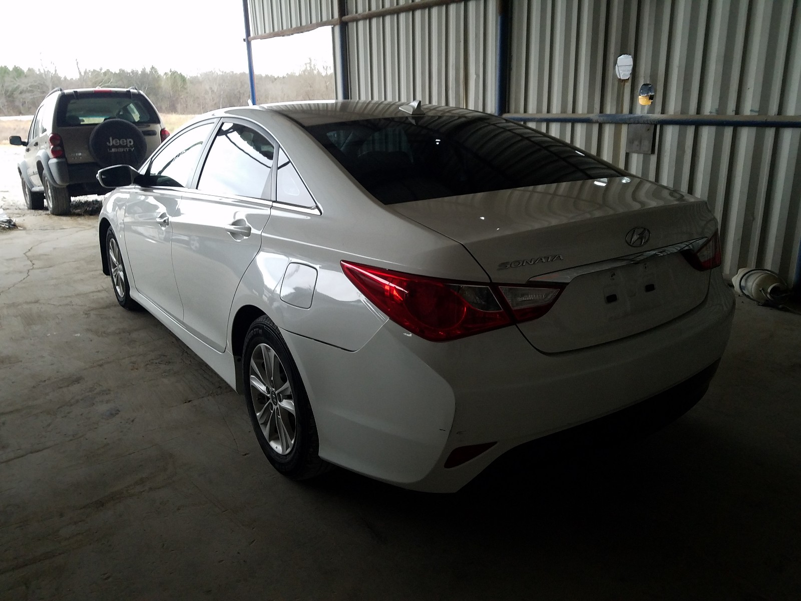 Photo 2 VIN: 5NPEB4AC4EH875401 - HYUNDAI SONATA GLS 