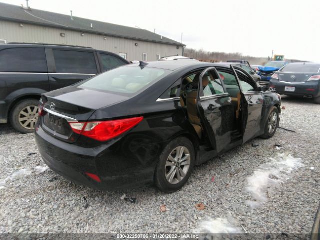 Photo 3 VIN: 5NPEB4AC4EH892067 - HYUNDAI SONATA 