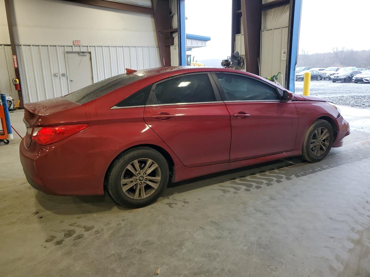 Photo 2 VIN: 5NPEB4AC4EH894725 - HYUNDAI SONATA 