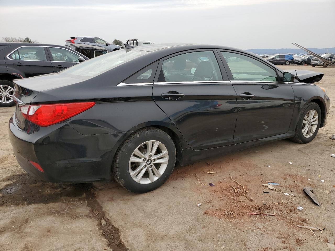 Photo 2 VIN: 5NPEB4AC4EH895910 - HYUNDAI SONATA 