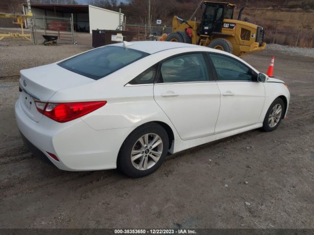 Photo 3 VIN: 5NPEB4AC4EH899004 - HYUNDAI SONATA 