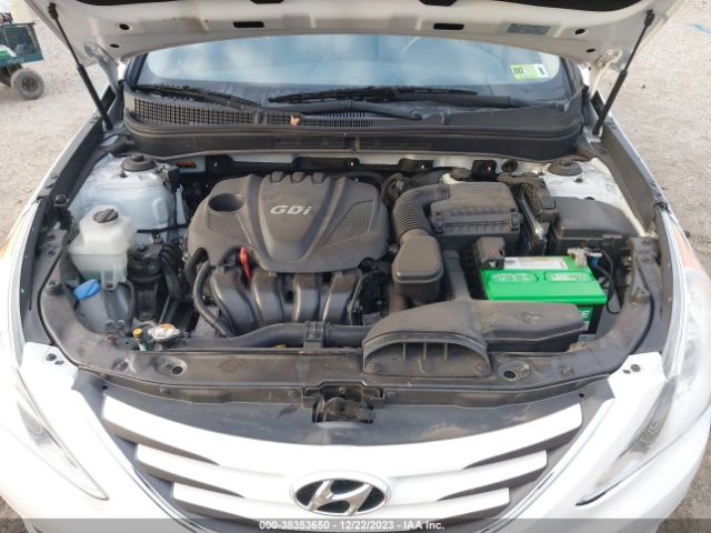 Photo 9 VIN: 5NPEB4AC4EH899004 - HYUNDAI SONATA 