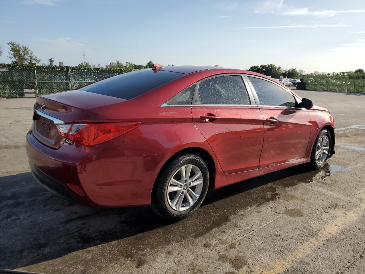 Photo 2 VIN: 5NPEB4AC4EH917906 - HYUNDAI SONATA 