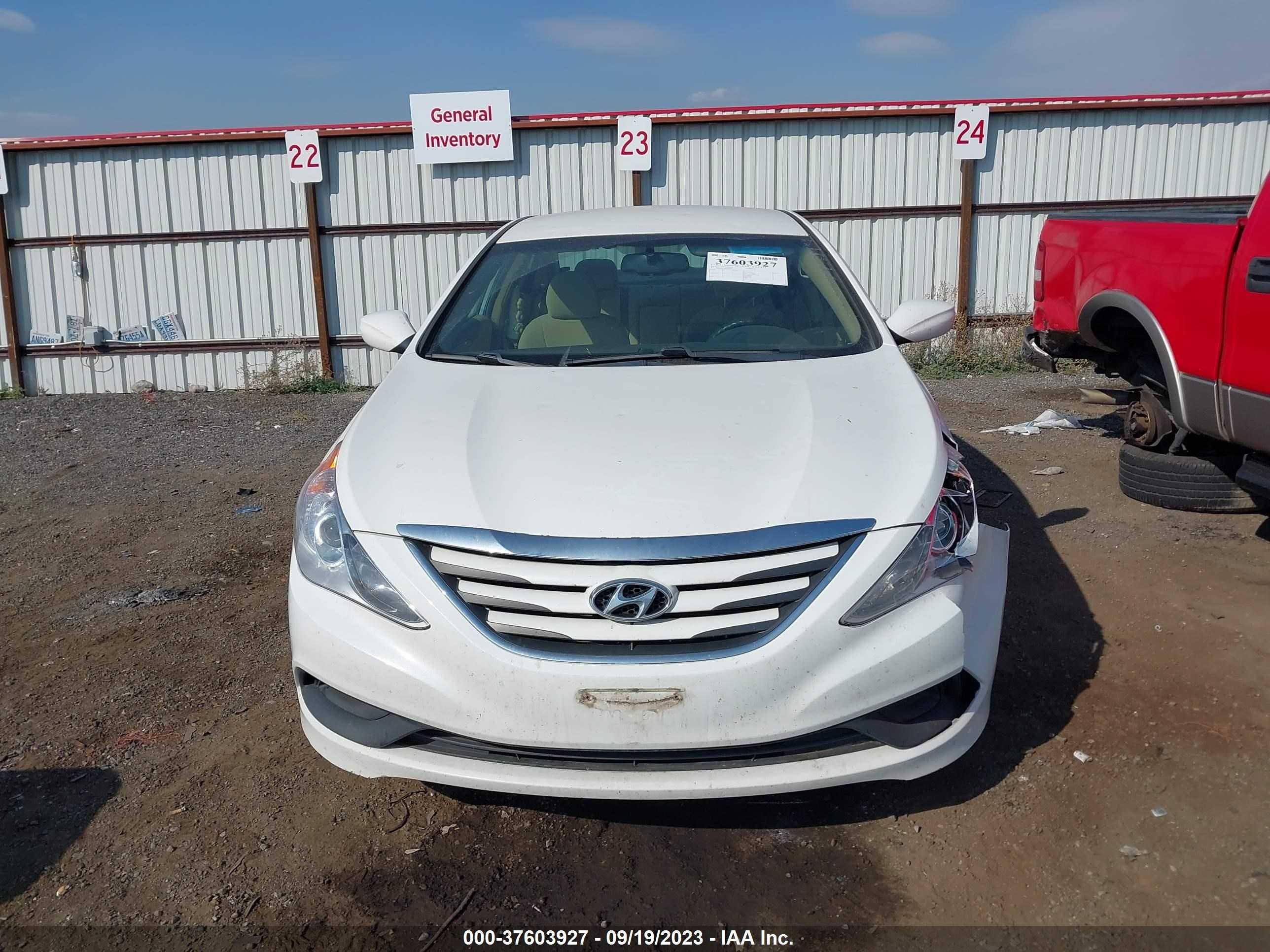 Photo 11 VIN: 5NPEB4AC4EH924645 - HYUNDAI SONATA 