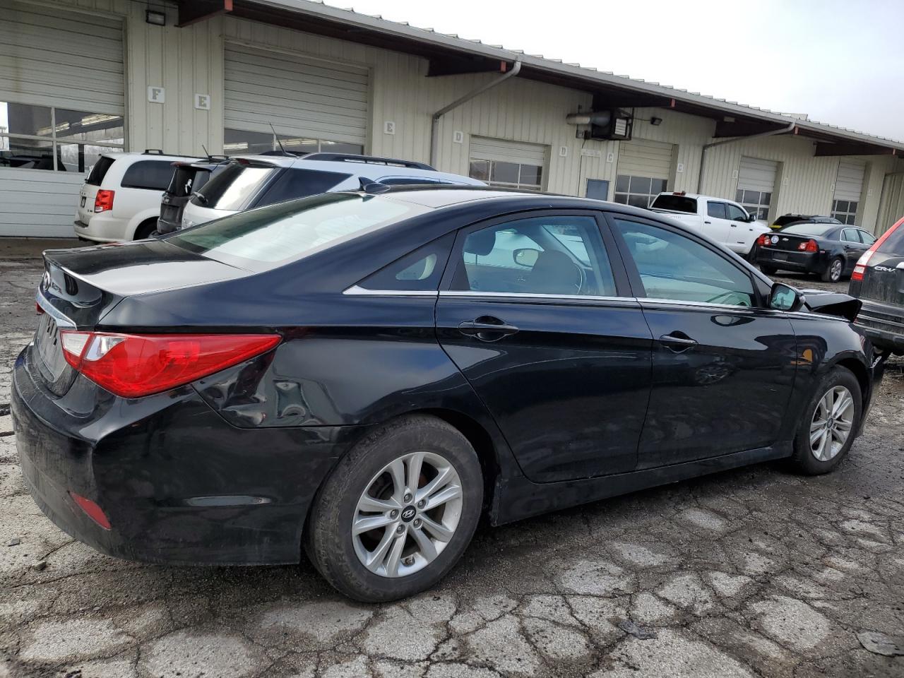 Photo 2 VIN: 5NPEB4AC4EH926900 - HYUNDAI SONATA 