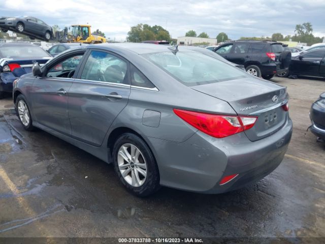 Photo 2 VIN: 5NPEB4AC4EH935936 - HYUNDAI SONATA 