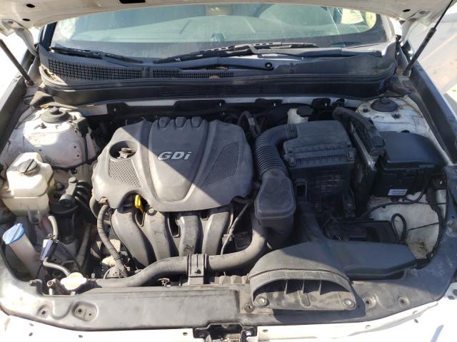 Photo 6 VIN: 5NPEB4AC5BH024834 - HYUNDAI SONATA GLS 