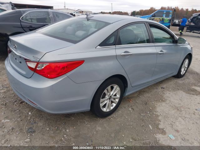 Photo 3 VIN: 5NPEB4AC5BH032092 - HYUNDAI SONATA 